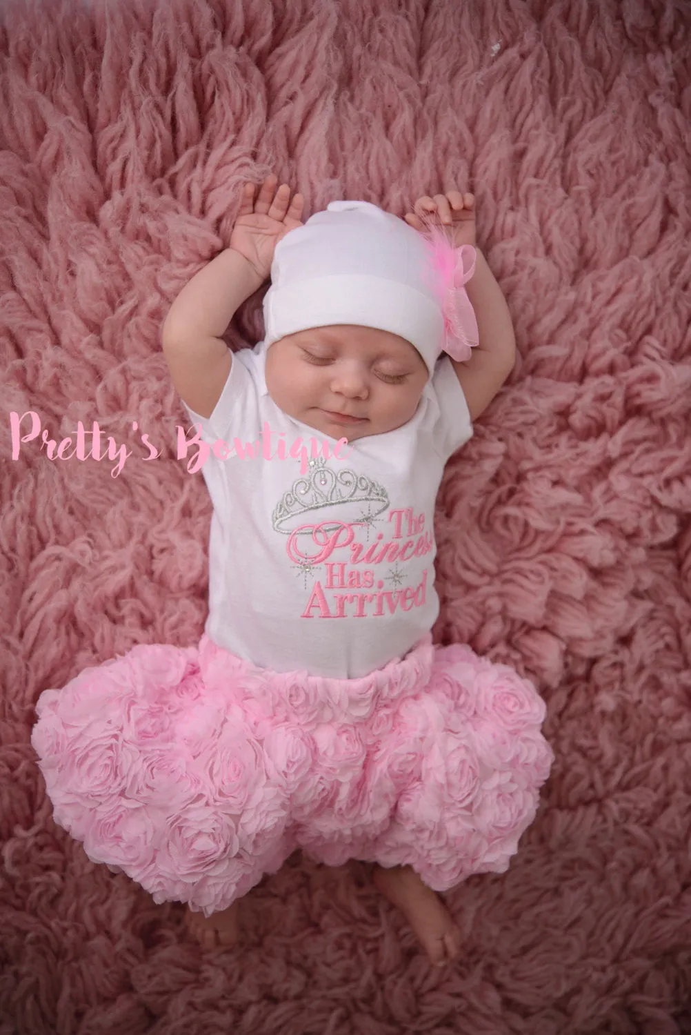 Baby Girl Coming home outfit-- The Princess has arrived shirt or bodysuit, hat  and skirt -- Princess has Arrived