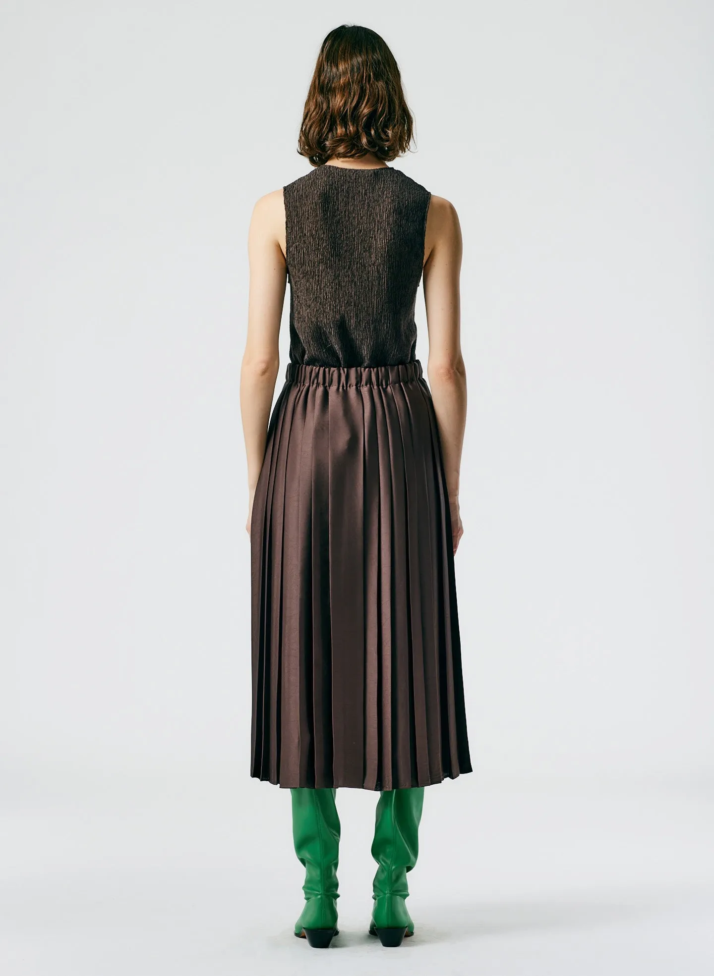 Feather Weight Pleated Pull On Skirt