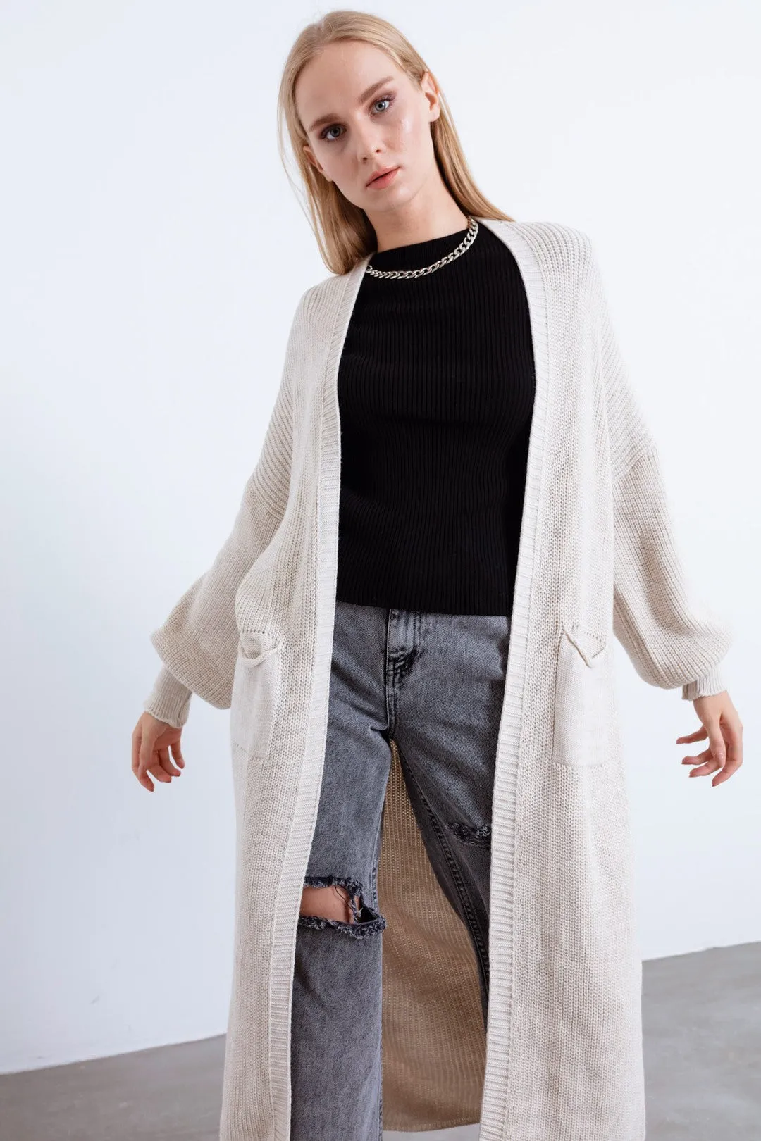 Female Balloon Arm Long Knitwear Cardigan