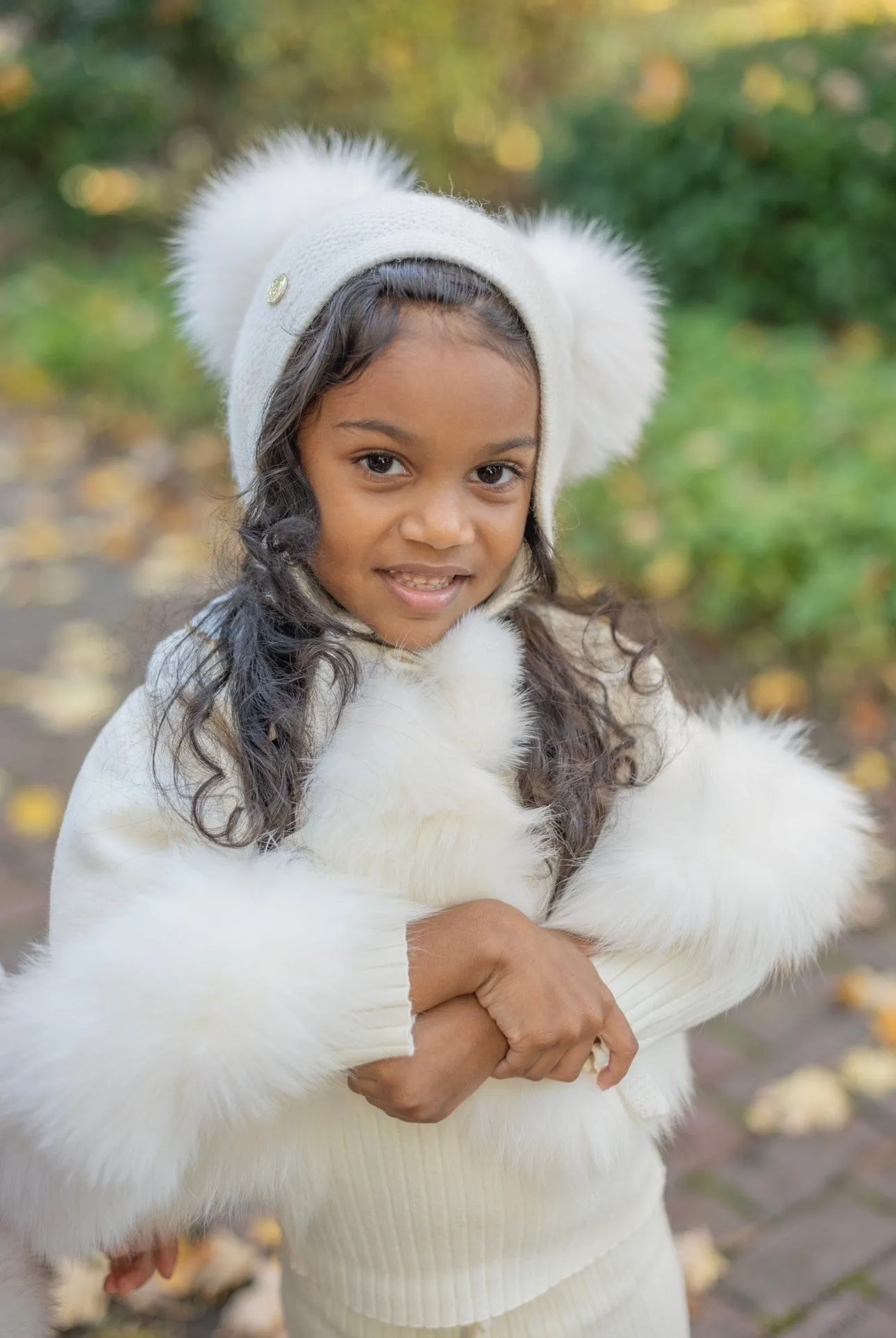 Honeycomb Cream Ivory Cashmere Bonnet