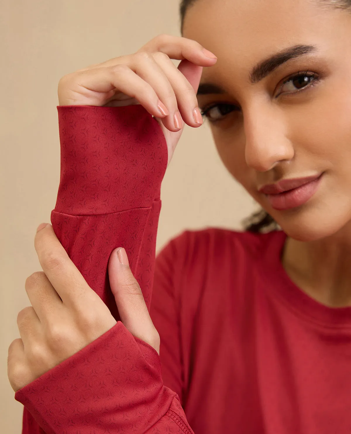 NYKD By Nykaa Back Twist Full sleeve Running Tee -NYK802-Maroon