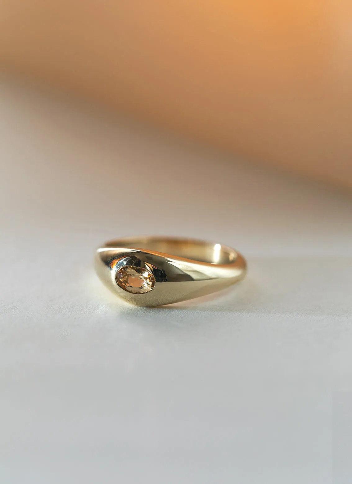 The gent bear golden topaz ring 14k gold